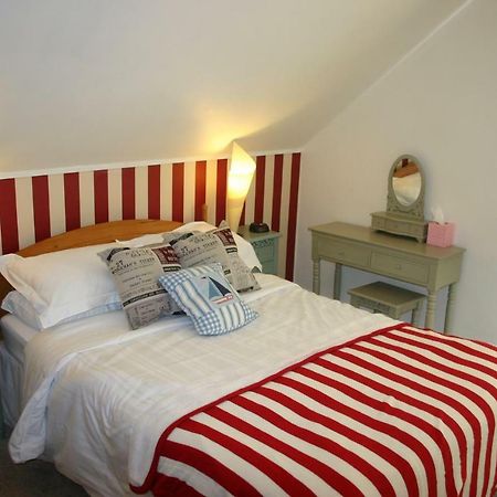 Cambridge House Guest House Истбурн Номер фото