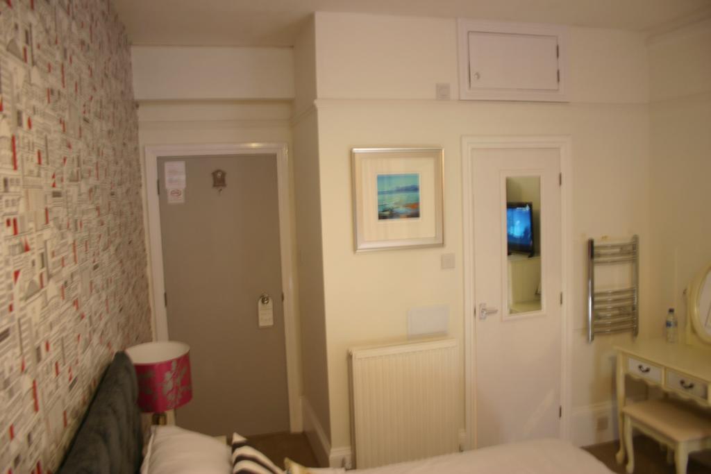 Cambridge House Guest House Истбурн Номер фото